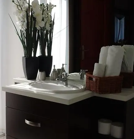 Cecile بيت ضيافة 3*