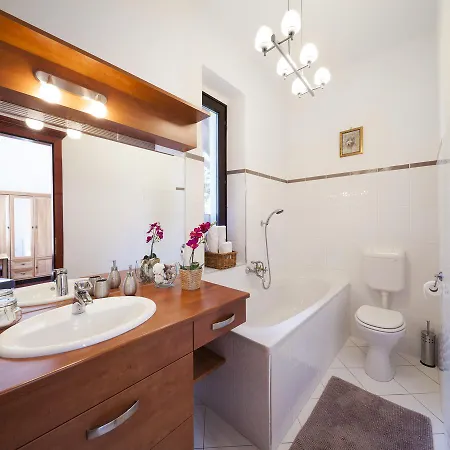 Cecile Guest house Sopron
