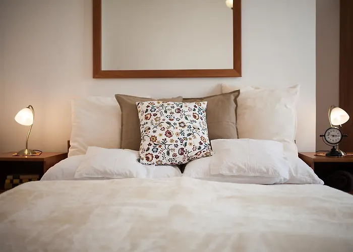 Cecile Гостевой дом Шопрон